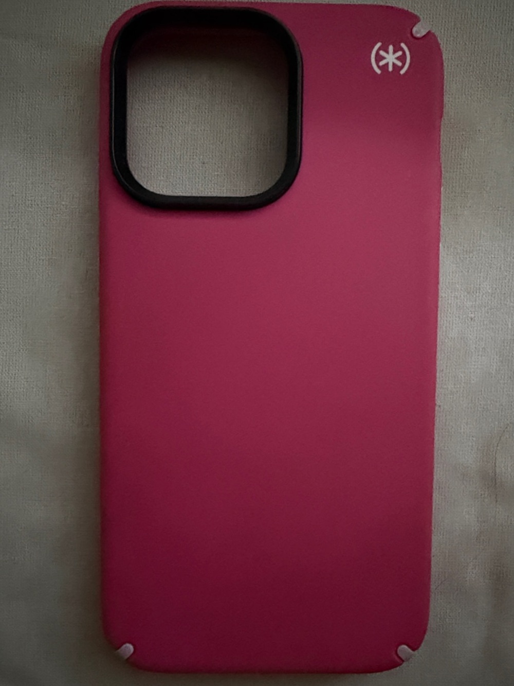 speck Hot Pink Protective Phone Case with Black Camera Trim